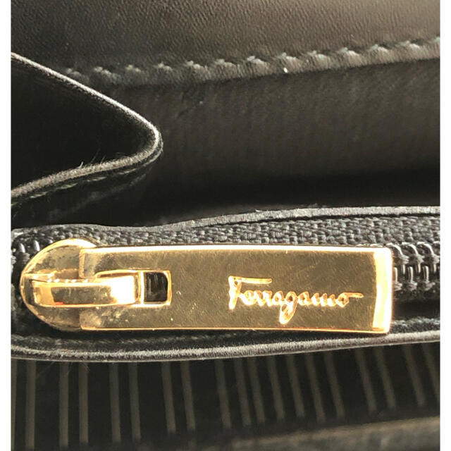 Salvatore Ferragamo(サルヴァトーレフェラガモ)のフェラガモ長財布★ 期間限定セール レディースのファッション小物(財布)の商品写真