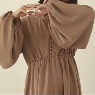 トゥデイフル(TODAYFUL)のlouren front button volume onepiece(ロングワンピース/マキシワンピース)