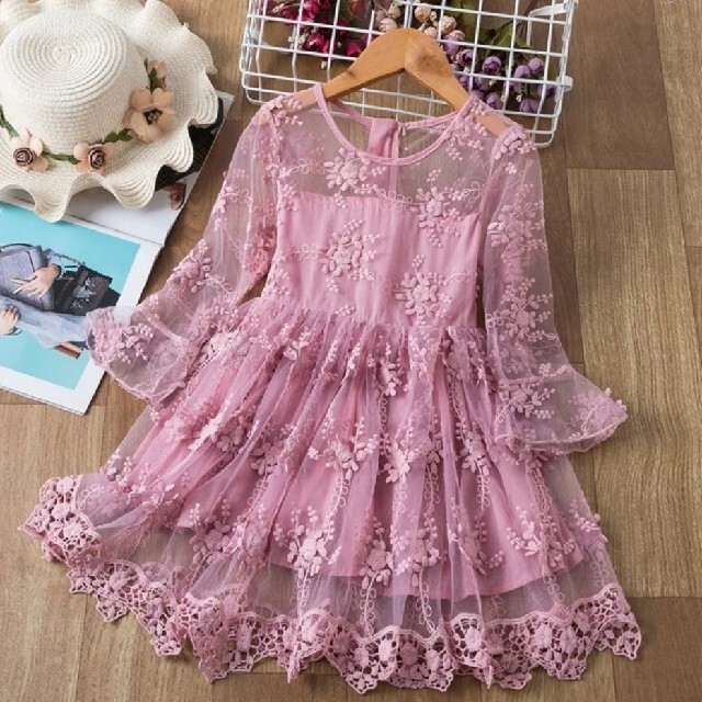 セール*かわいい♡レース ピンク ワンピース 女の子 夏 キッズ/ベビー/マタニティのキッズ服女の子用(90cm~)(ワンピース)の商品写真