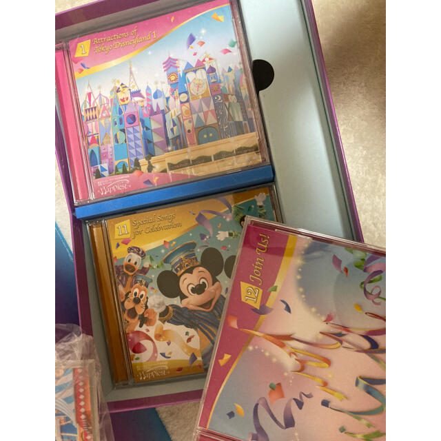 Disney(ディズニー)のTDL35周年サントラBOX エンタメ/ホビーのおもちゃ/ぬいぐるみ(キャラクターグッズ)の商品写真
