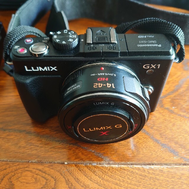 Panasonic(パナソニック)のパナソニック LUMIX GX1 スマホ/家電/カメラのカメラ(ミラーレス一眼)の商品写真