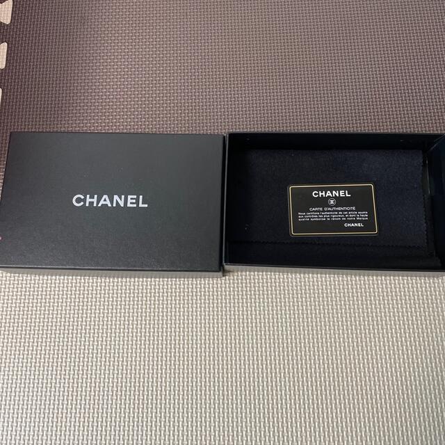 CHANEL(シャネル)のCHANEL 黒財布　(箱付き) レディースのファッション小物(財布)の商品写真