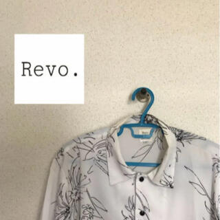 レヴォ(Revo)の柄シャツ　サラサラ素材(シャツ)