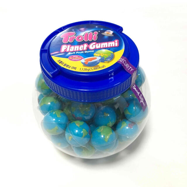 地球グミ  バラ売り 10個  Trolli トローリ 正規品 食品/飲料/酒の食品(菓子/デザート)の商品写真