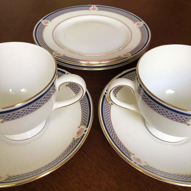 WEDGWOOD(ウェッジウッド)の【美品】ウェッジウッド★WAVERLEY★トリオ　ペア インテリア/住まい/日用品のキッチン/食器(食器)の商品写真