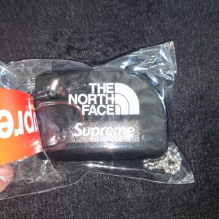 シュプリーム(Supreme)のsupreme the north face keychain キーホルダー(キーホルダー)