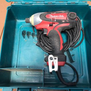 マキタ(Makita)の【中古品】makita マキタ　インパクトドライバ　6955(その他)