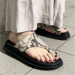 本日限定出品ペリーコサニーpelicosunnyサンダルドゥーズィエムクラス