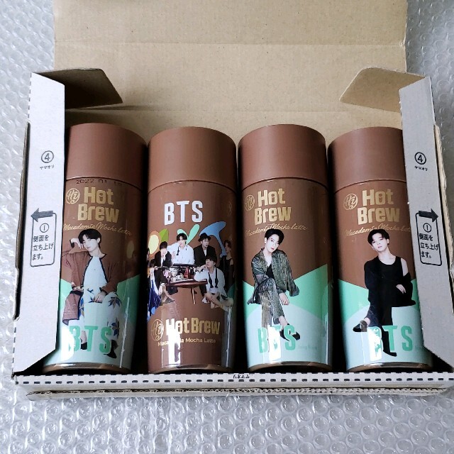 防弾少年団(BTS)(ボウダンショウネンダン)の【新品　未開封】BTS ホットブリュー マカダミアモカ 4本セット エンタメ/ホビーのタレントグッズ(アイドルグッズ)の商品写真