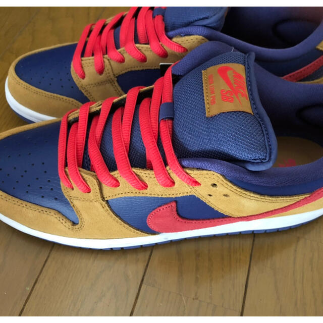 NIKE(ナイキ)のNIKE SB DUNK LOW PRO "WHEAT AND PURPLE" メンズの靴/シューズ(スニーカー)の商品写真