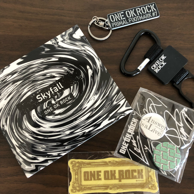 ONE OK ROCK(ワンオクロック)のみき様専用　グッズのみ エンタメ/ホビーのCD(ポップス/ロック(邦楽))の商品写真