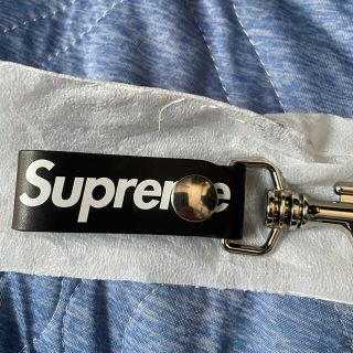 シュプリーム(Supreme)の最安値　即日発送 Supreme Leather Key Loop black(キーホルダー)