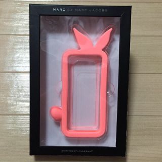 マークバイマークジェイコブス(MARC BY MARC JACOBS)の大特価【新品】MARC BY MARC JACOBS アイフォーンケース(iPhoneケース)