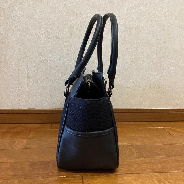 anySiS(エニィスィス)のany SiS  トートバッグ　黒　エニィスィス　バッグ　ブラック レディースのバッグ(トートバッグ)の商品写真