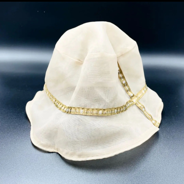 MEDI REVERSIBLE SHEER BUCKET HAT