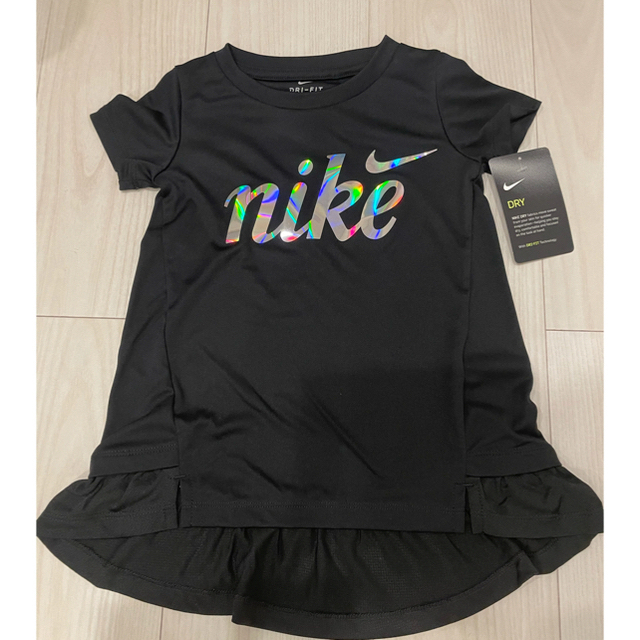 NIKE(ナイキ)のナイキ　セットアップ キッズ/ベビー/マタニティのキッズ服女の子用(90cm~)(Tシャツ/カットソー)の商品写真