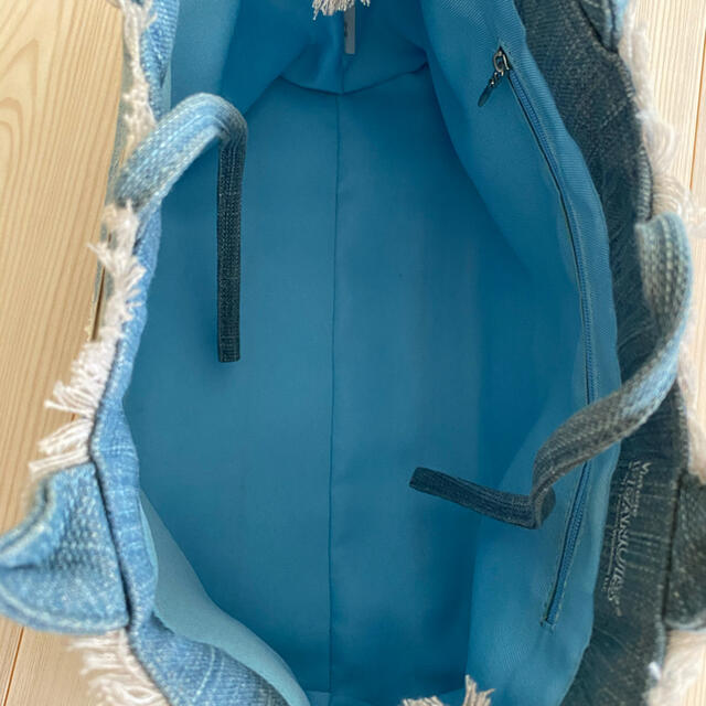 Samantha Thavasa(サマンサタバサ)のサマンサタバサ デラックス　スヌーピー コラボトート レディースのバッグ(トートバッグ)の商品写真