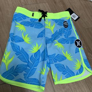 ハーレー(Hurley)の新品ナイキNIKEハーレー水着パンツ120(水着)