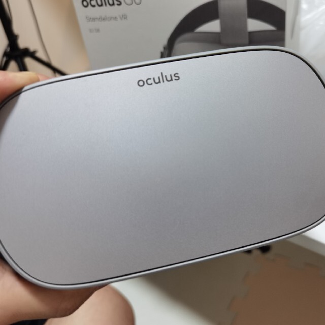 Oculus Go 32 GB エンタメ/ホビーのゲームソフト/ゲーム機本体(家庭用ゲーム機本体)の商品写真