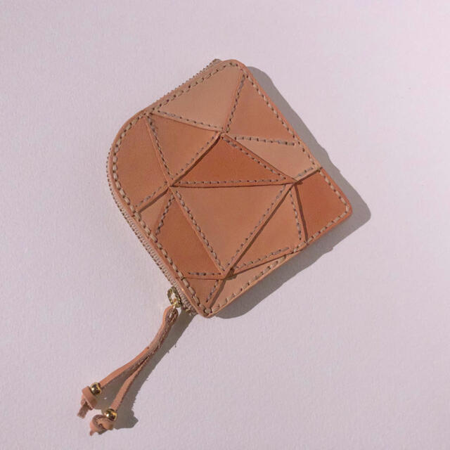 牛ヌメ革のLファスナーコインケース（ジオメトリック） ハンドメイドのファッション小物(財布)の商品写真