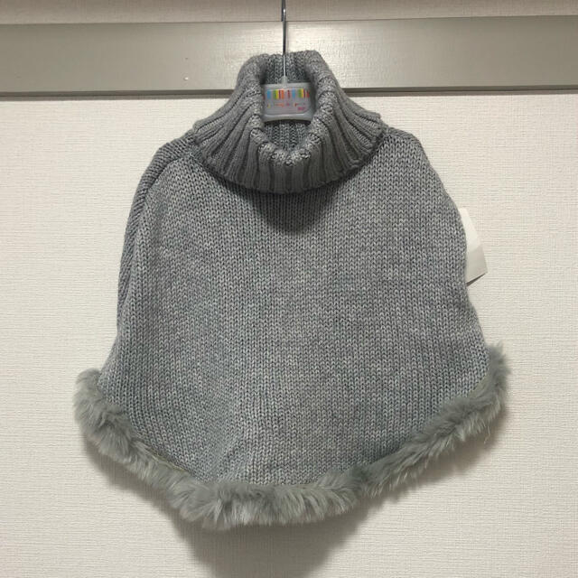 H&M(エイチアンドエム)の未使用　H&M ポンチョ キッズ/ベビー/マタニティのキッズ服女の子用(90cm~)(ジャケット/上着)の商品写真