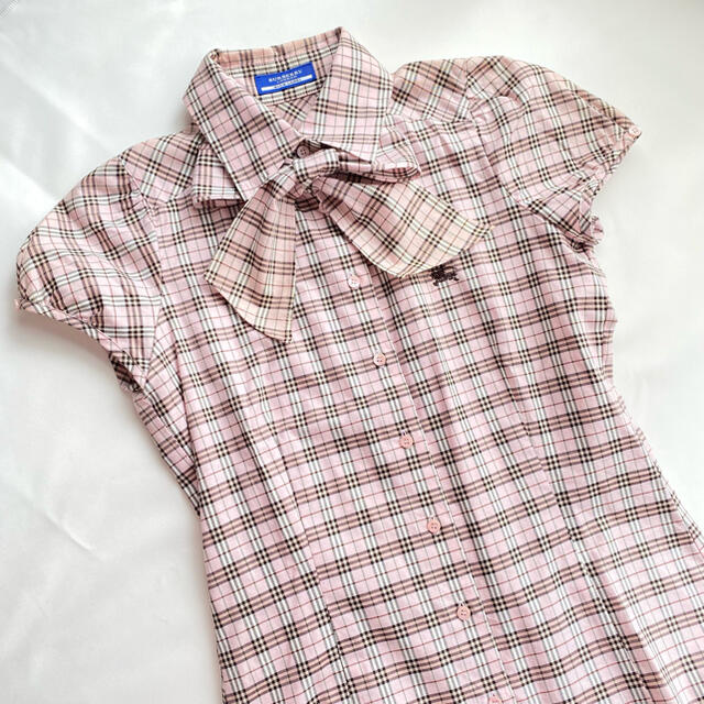 BURBERRY BLUE LABEL(バーバリーブルーレーベル)の★美品★バーバリーブルーレーベル 半袖ブラウス ❤︎リボン / ネクタイ付き❤︎ レディースのトップス(シャツ/ブラウス(半袖/袖なし))の商品写真