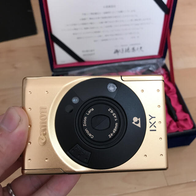 Canon(キヤノン)のCanon IXY Gold Model 60周年リミテッドバージョン スマホ/家電/カメラのカメラ(フィルムカメラ)の商品写真