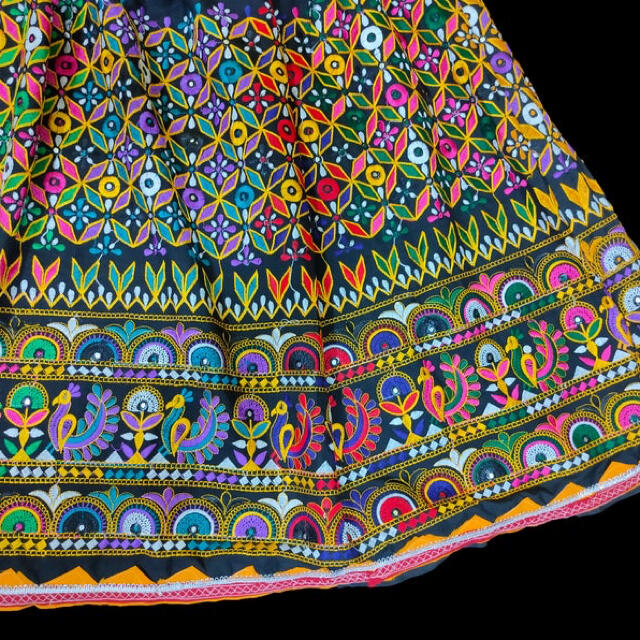 インド刺繍スカート ヴィンテージ 古布 アジアン エスニック ミラーワーク 北欧スカート