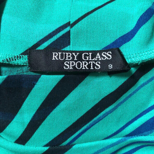 RUBBY GLASS SPORTS グリーンノースリーブ トップス レディースのトップス(シャツ/ブラウス(半袖/袖なし))の商品写真