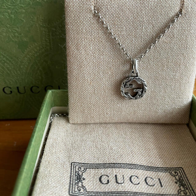 【専用】未使用 GUCCI インターロッキングG ペンダント ネックレス | フリマアプリ ラクマ