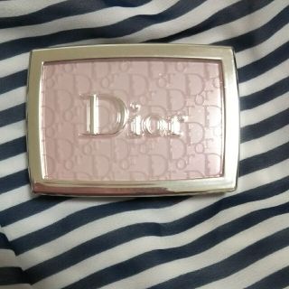 クリスチャンディオール(Christian Dior)のDiorバックステージロージーグロウ チーク(チーク)