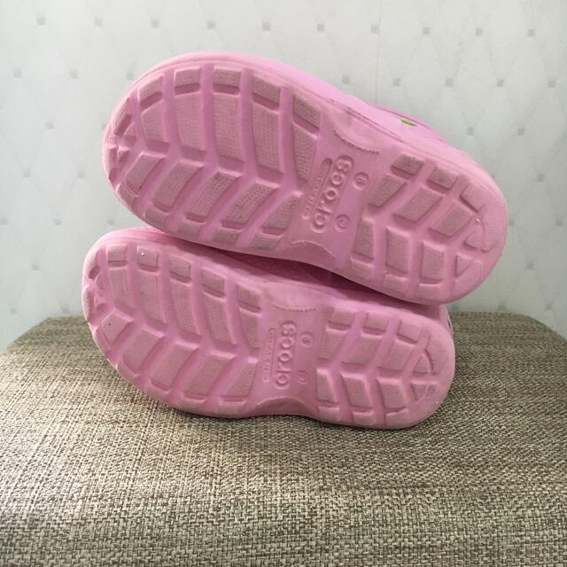 crocs(クロックス)のクロックス ピンク長靴  キッズ/ベビー/マタニティのキッズ靴/シューズ(15cm~)(長靴/レインシューズ)の商品写真