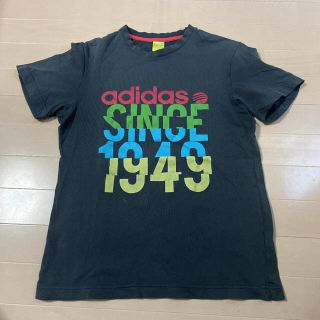 アディダス(adidas)のadidas Tシャツ(Tシャツ/カットソー(半袖/袖なし))