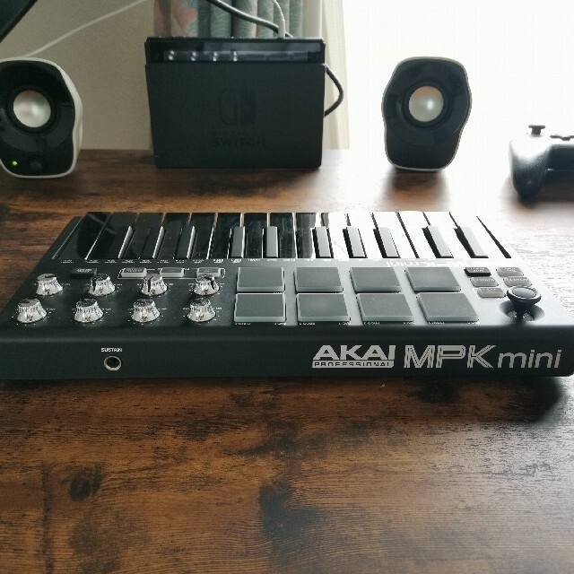 AKAI MPK mini special edition アカイ midi 楽器のDTM/DAW(MIDIコントローラー)の商品写真