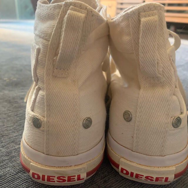 DIESEL(ディーゼル)のDIESEL✴︎コンバース風スニーカー　 レディースの靴/シューズ(スニーカー)の商品写真