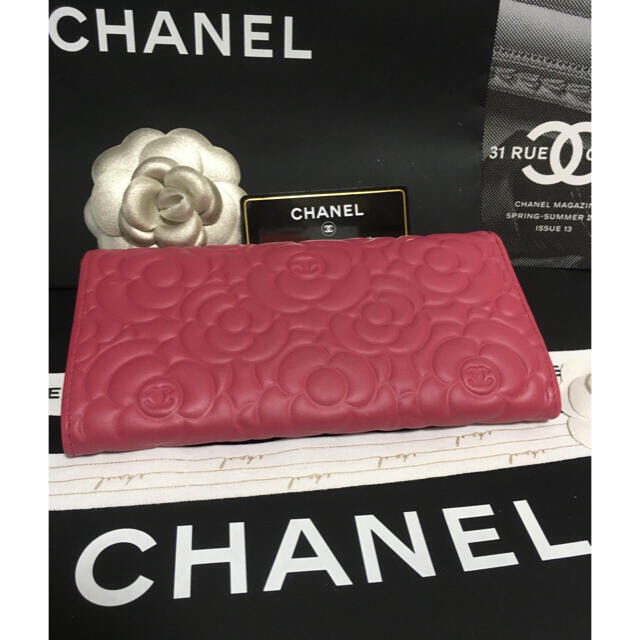 CHANEL(シャネル)のアヤ様専用♡超美品 ♡ シャネル カメリア 長財布 24番台 正規品 レディースのファッション小物(財布)の商品写真