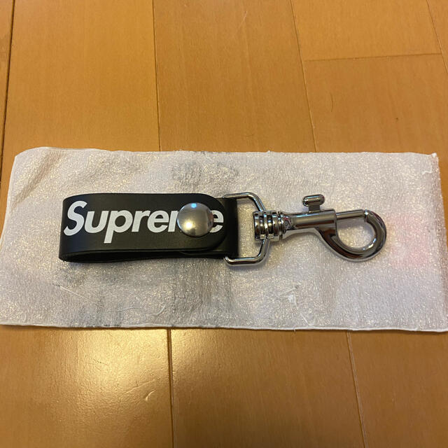 Supreme(シュプリーム)のシュプリーム キーループ ブラック メンズのファッション小物(キーホルダー)の商品写真