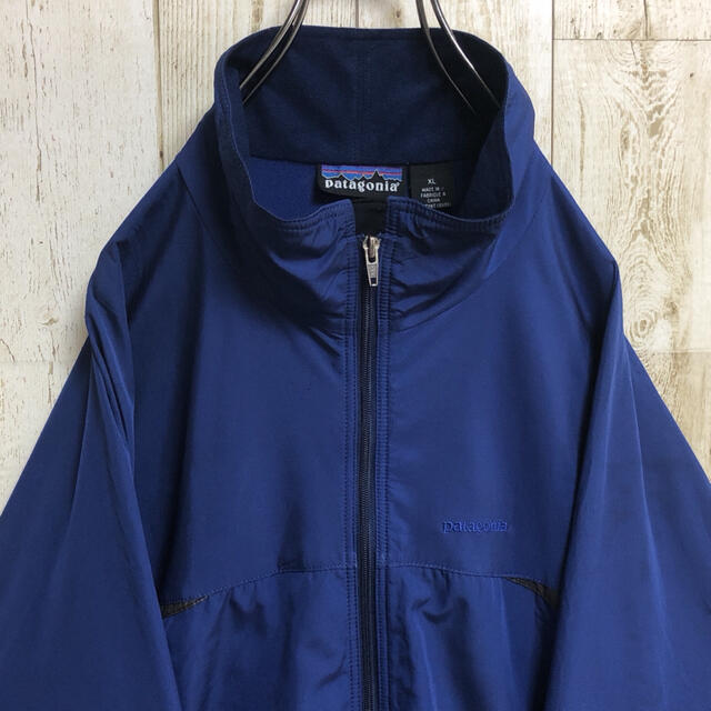 patagonia(パタゴニア)の【パタゴニア】【XL】【ワンポイント】【ロゴ刺繍】【ナイロンジャケット】 メンズのジャケット/アウター(ナイロンジャケット)の商品写真