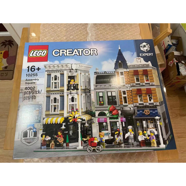 Lego - レゴ 10255 クリエイター にぎやかな街角 新品未開封の通販 by yoyoyo's shop｜レゴならラクマ