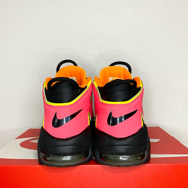 NIKE(ナイキ)の超美品 希少 NIKE AIR MORE UPTEMPO ホットパンチ 28cm メンズの靴/シューズ(スニーカー)の商品写真