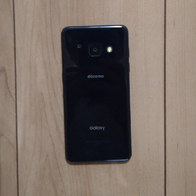 Galaxy(ギャラクシー)のGalaxy Feel SC-04J スマホ/家電/カメラのスマートフォン/携帯電話(スマートフォン本体)の商品写真