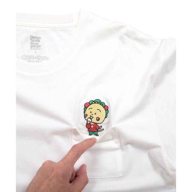 Design Tshirts Store graniph(グラニフ)の【新品・未使用】コジコジとおまんじゅう　コラボレーションロングスリーブTシャツ レディースのトップス(Tシャツ(長袖/七分))の商品写真