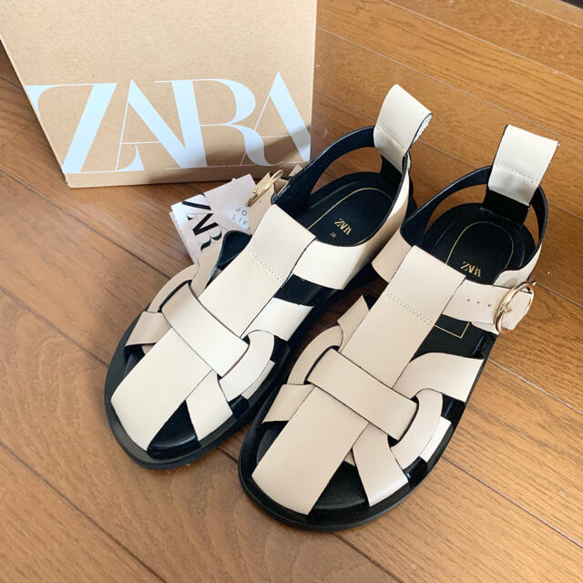 ZARA/ザラ♡大人気！完売！グルカサンダル