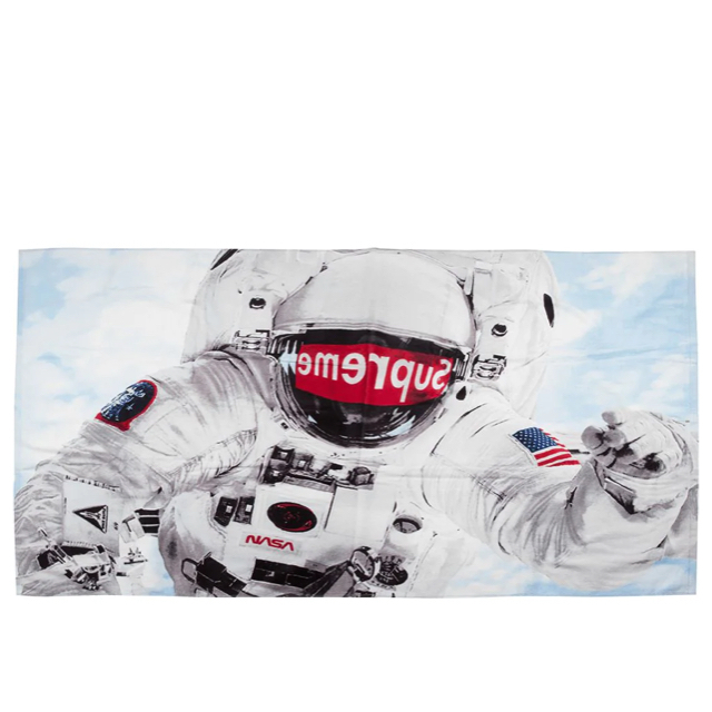 Supreme(シュプリーム)の「当日発送」Supreme Astronaut Beach Towel メンズのファッション小物(その他)の商品写真