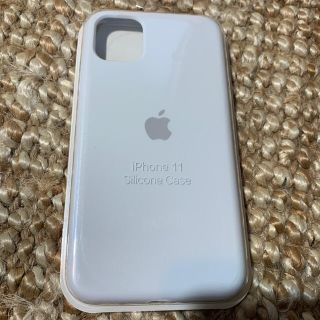 iPhone 11 シリコンケース　ホワイト(iPhoneケース)