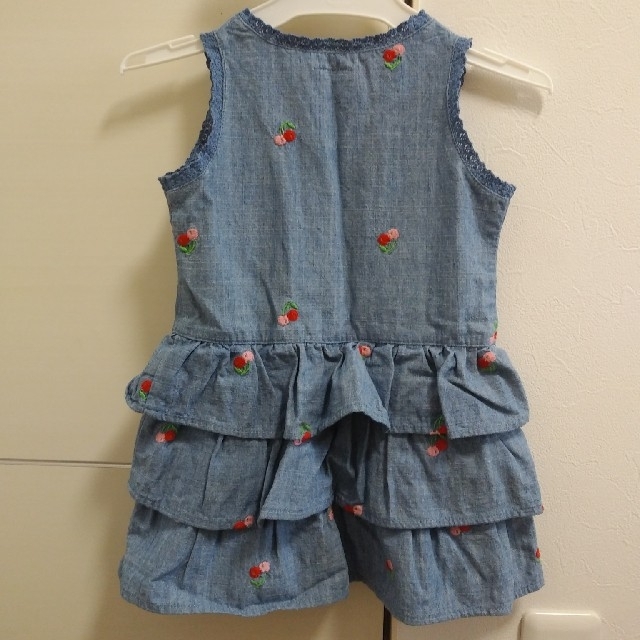 OshKosh(オシュコシュ)のOshkosh  ワンピース　90 キッズ/ベビー/マタニティのキッズ服女の子用(90cm~)(ワンピース)の商品写真