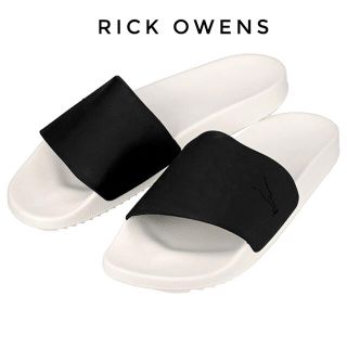 リックオウエンス(Rick Owens)のRick Owens DRKSHDW ラバー サンダル　シャワーサンダル(サンダル)