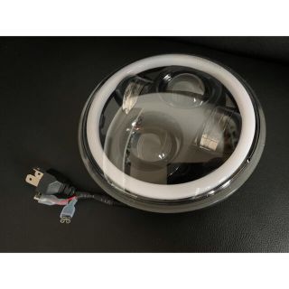 ハーレーダビッドソン(Harley Davidson)のスポーツスター　LEDヘッドライト　最新改良版　イカリング　5.75 車検対応(汎用パーツ)