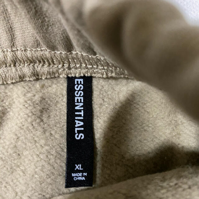 Essential(エッセンシャル)の新品本物FOG ESSENTIALS SweatShorts2 TAN XL メンズのパンツ(ショートパンツ)の商品写真