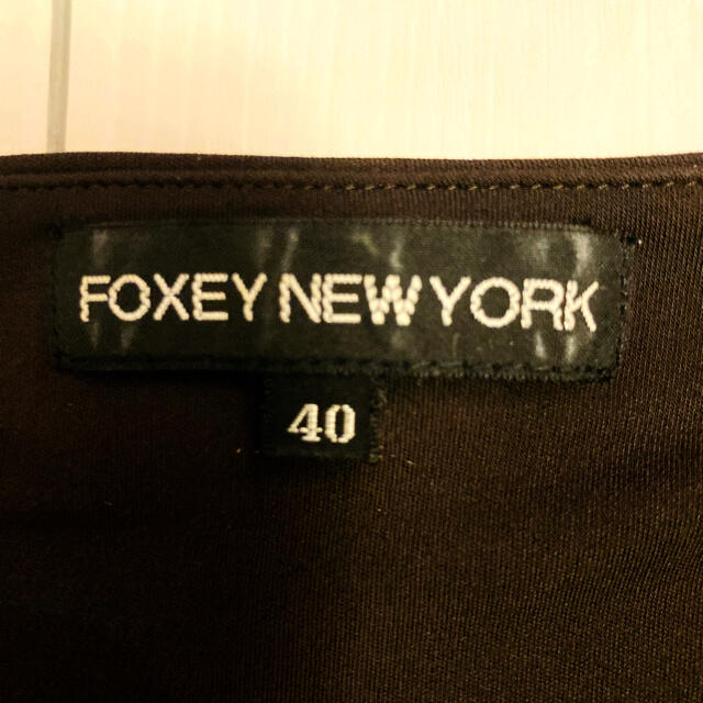 FOXEY(フォクシー)の美品　FOXEY フォクシー　トップス　40 ブラウン　ノースリーブ　インナー レディースのトップス(カットソー(半袖/袖なし))の商品写真